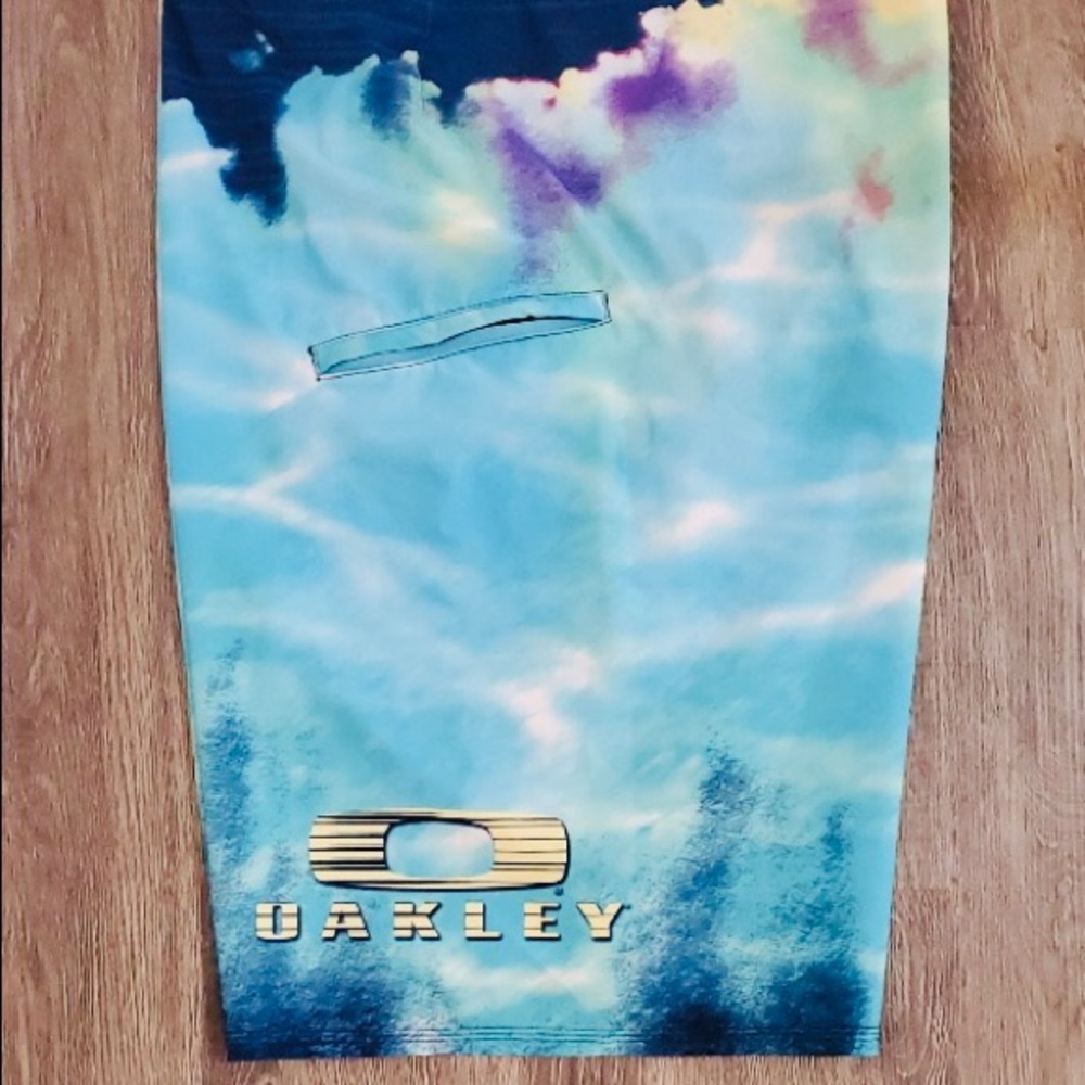 Men’s OAKLEY Board Shorts Swimsuit Surfing sz 38